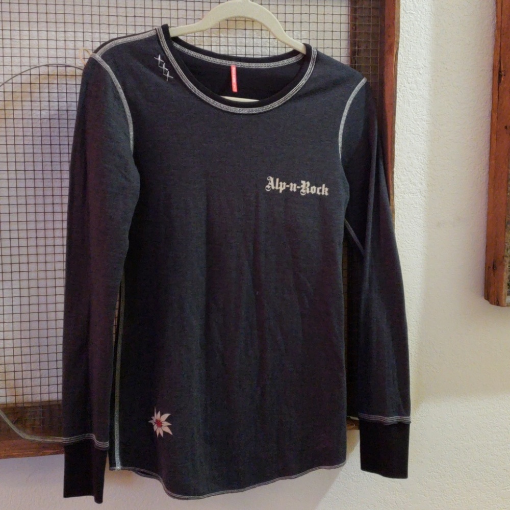 Alp-n-Rock long sleeved top